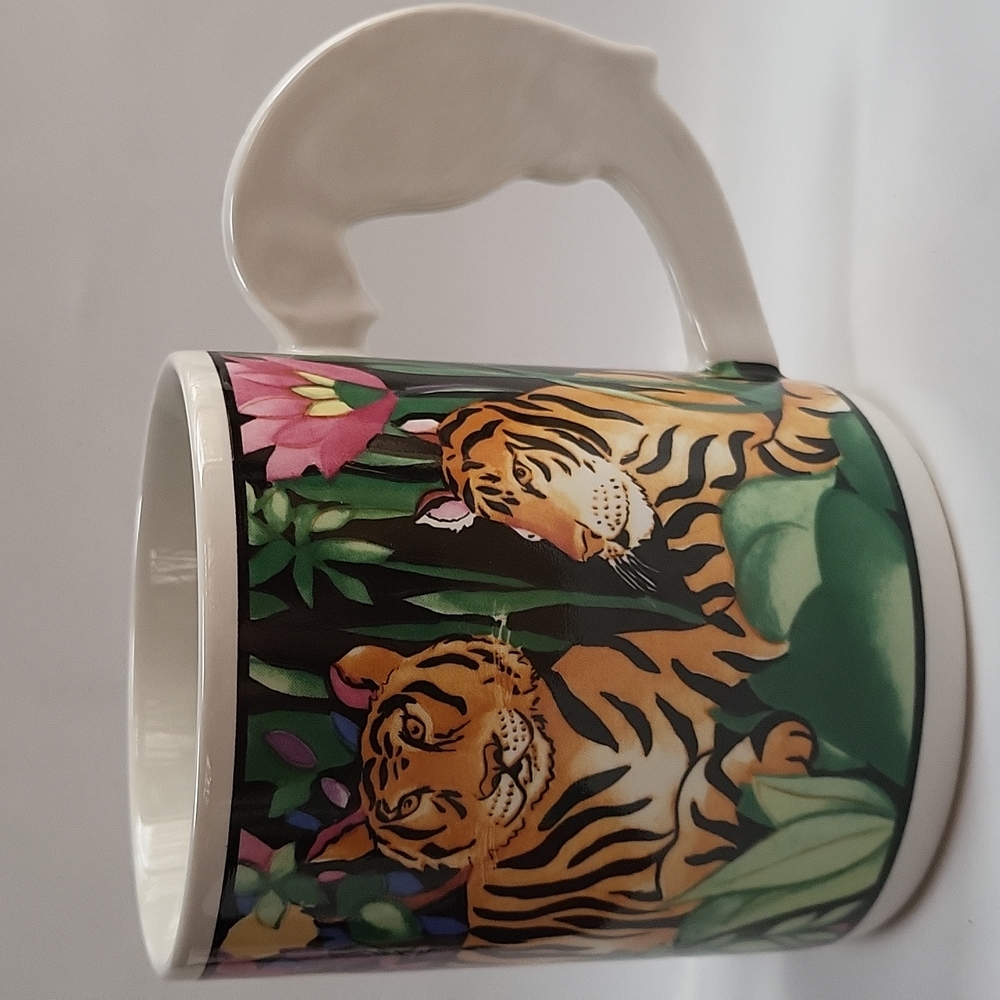 Rainforest Design Coffee Mug From Vitromaster